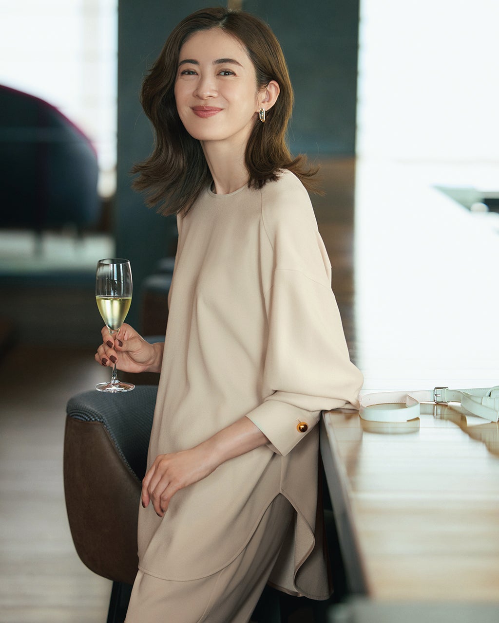 ストレッチジョーゼット・ラウンドブラウス/40代50代からのレディース