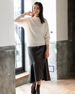 フェイクレザー・マーメイドスカート