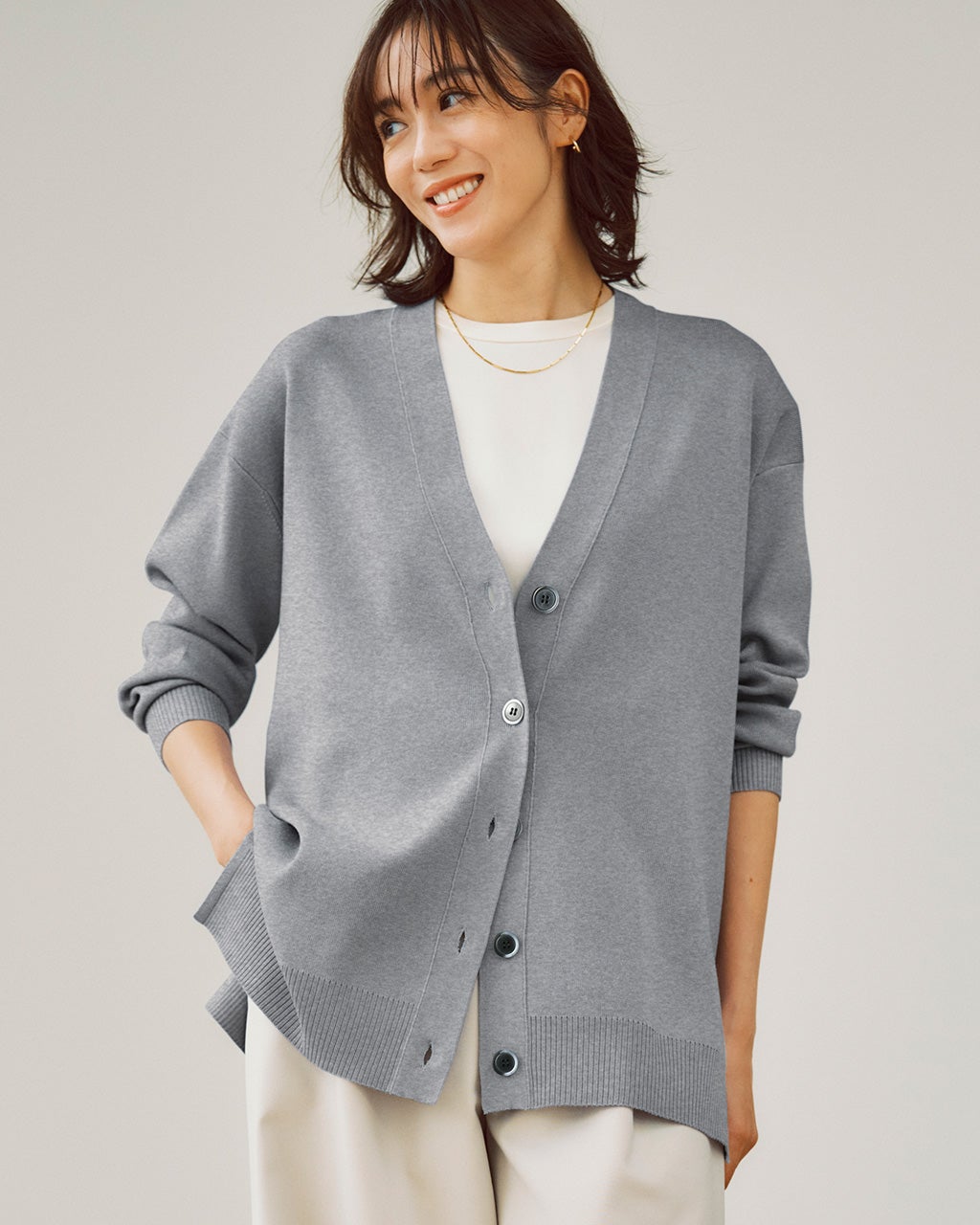 Vネック・サイドスリットカーディガン/40代50代からのレディース