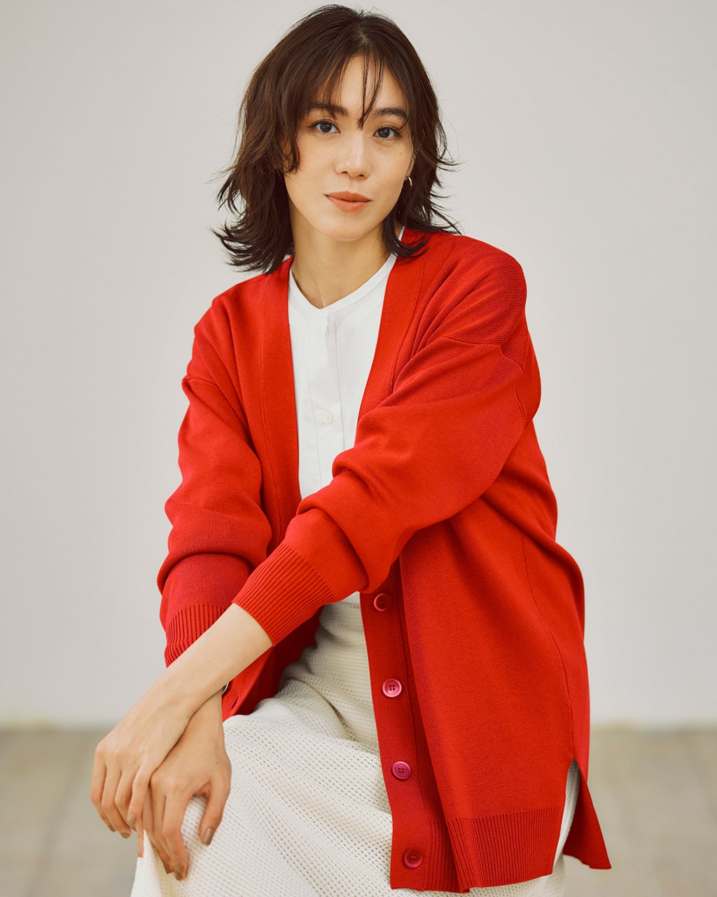 Vネック・サイドスリットカーディガン/DoCLASSE