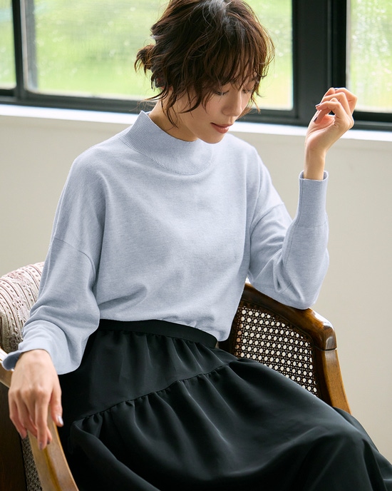 ハイネック・ドロップショルダーニット