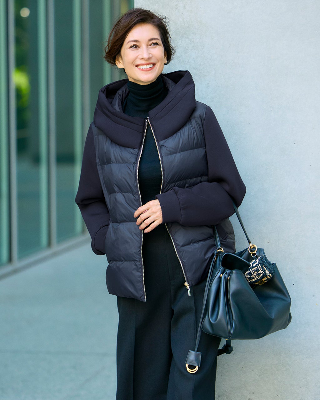 新品未使用　タグ付き　ドゥクラッセ　異素材リアルダウンフードコート　Ｌサイズ 新品未使用 タグ付き ドゥクラッセ 異素材リアルダウンフードコート L