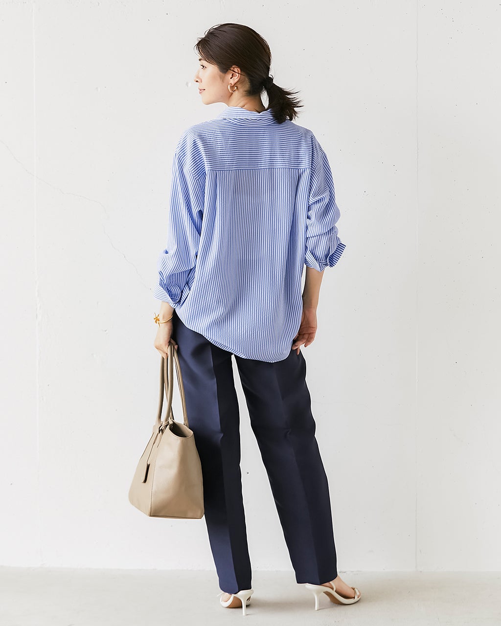 グロッシーダブルクロス・テーパードパンツ/DoCLASSE