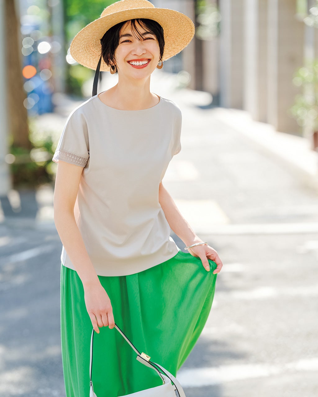 美品】DoCLASSE ゴーストプリント スニード 美品】DoCLASSE ゴースト