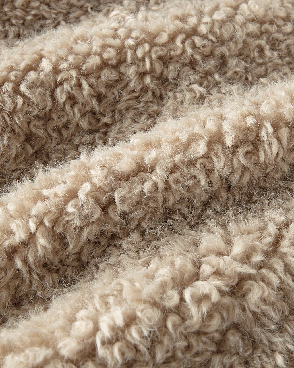 m@プロフ必見 GGエコファーショートフードコート GGエコファーショートフードコート｜ジェイダ（GYDA）公式通販