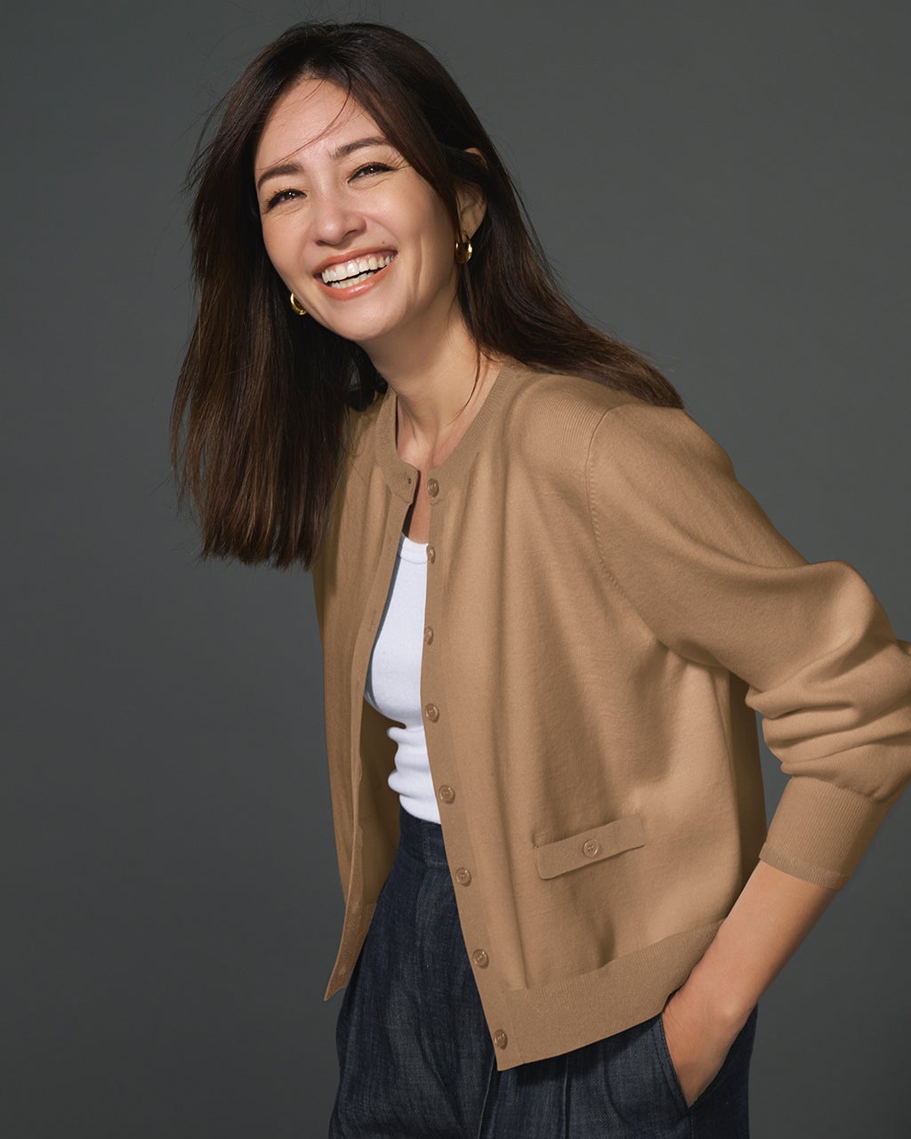 総針編み・飾りポケットクルーカーディガン/DoCLASSE