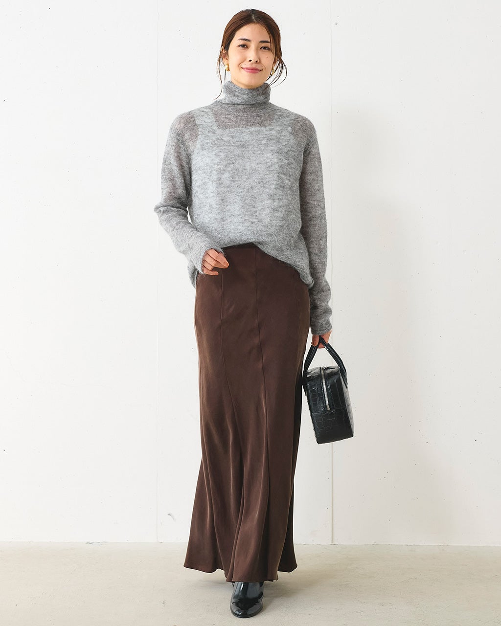 スーパーキッドモヘア・シアーハイネックニット/40代50代からの