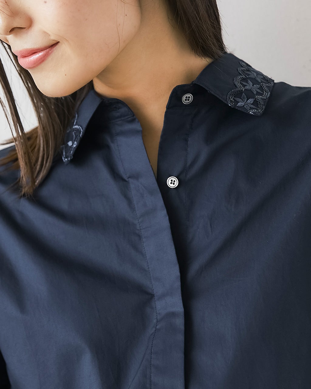 deres デレス 刺繍シャツ ネイビー フリーサイズ deres デレス 刺繍シャツ ネイビー フリーサイズ - メルカリ