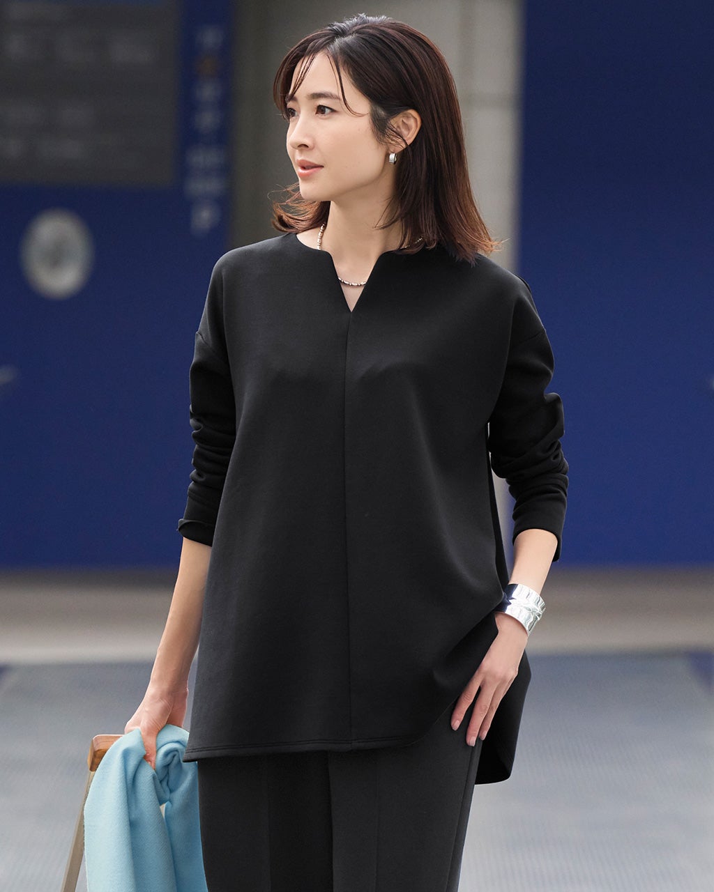 トップス elisa Elisa Tee 半袖Tシャツ レディース | GUESS(ゲス) JAPAN 公式