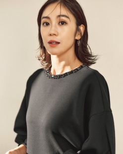 ライトダンボールニット・ビジューワンピース