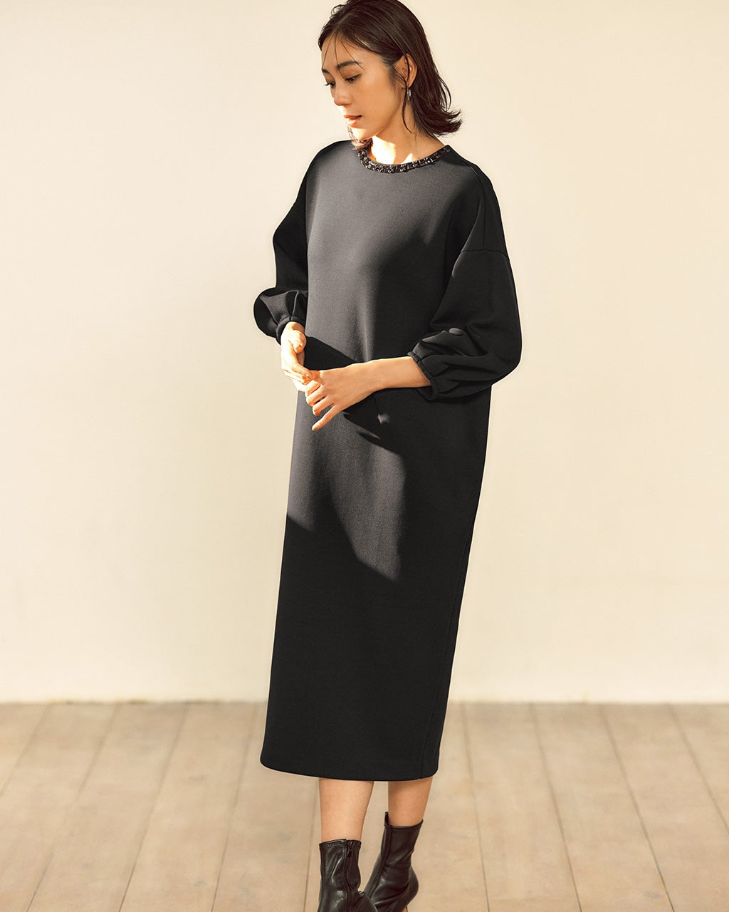 ライトダンボールニット・ビジューワンピース/40代50代からの