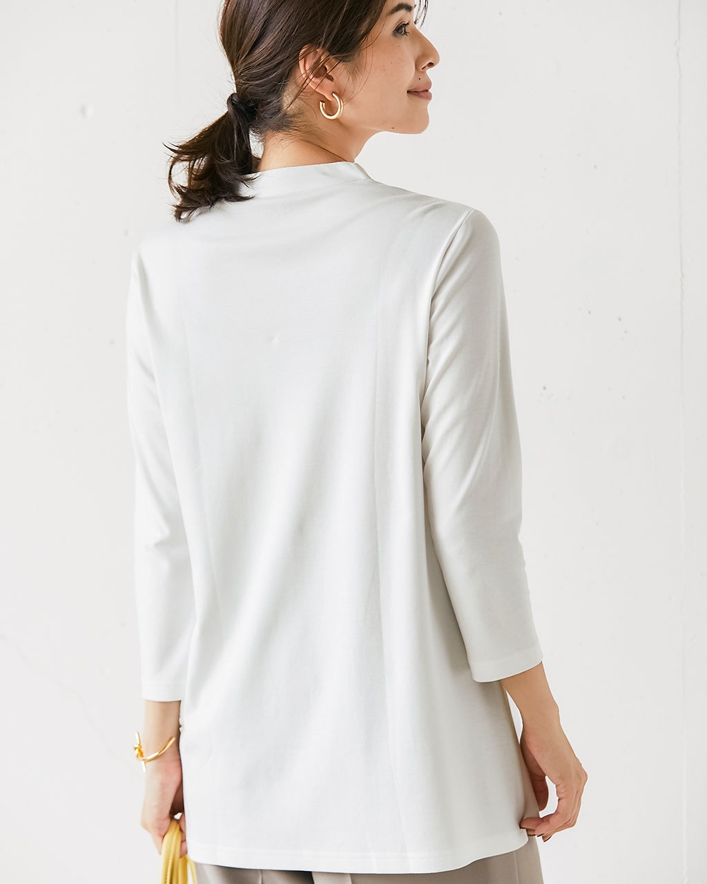 Deuxieme Classeホワイト Vネック 長袖トップス Deuxieme Classe（ドゥーズィエムクラス）の「*トリアセジョーゼット V