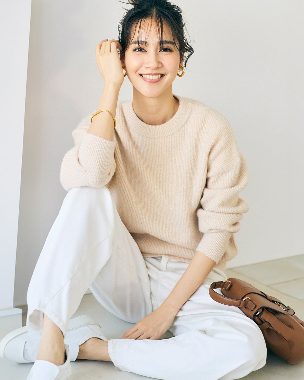 23区 スパングル クルーネック ニット ホワイト系 38 ラメ 秋冬春 23区