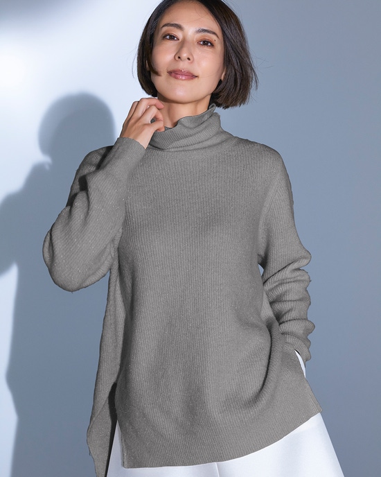 ラメ糸スパンコールニット・片畦タートルネック