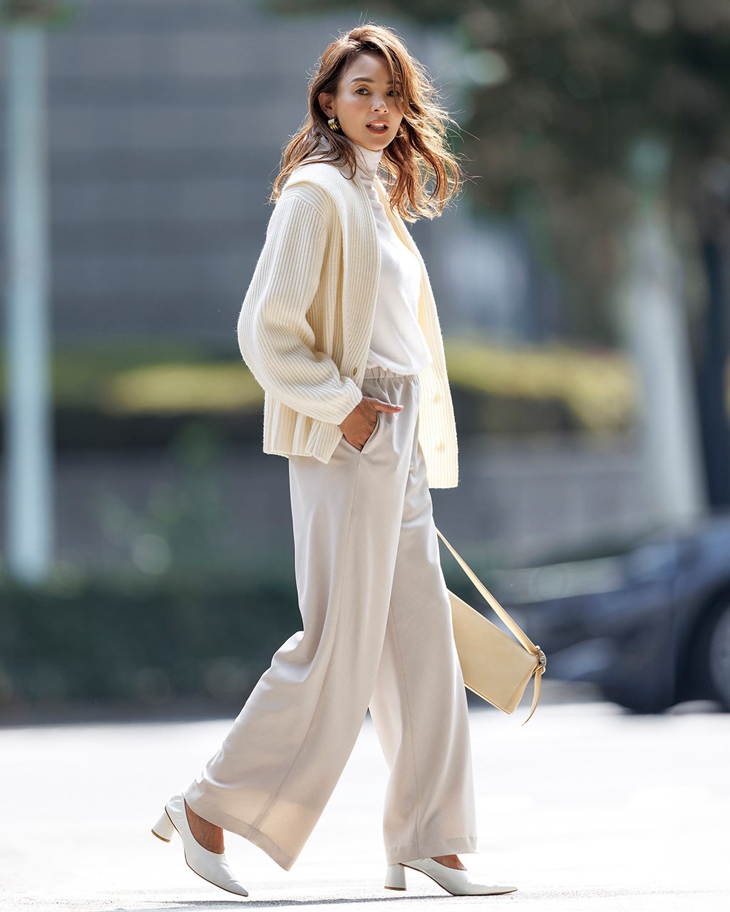 【送料無料・翌日発送】洋書 50 FASHION DESIGNERS Fashion Designers A–Z. 40th Ed. | Art Book Isku