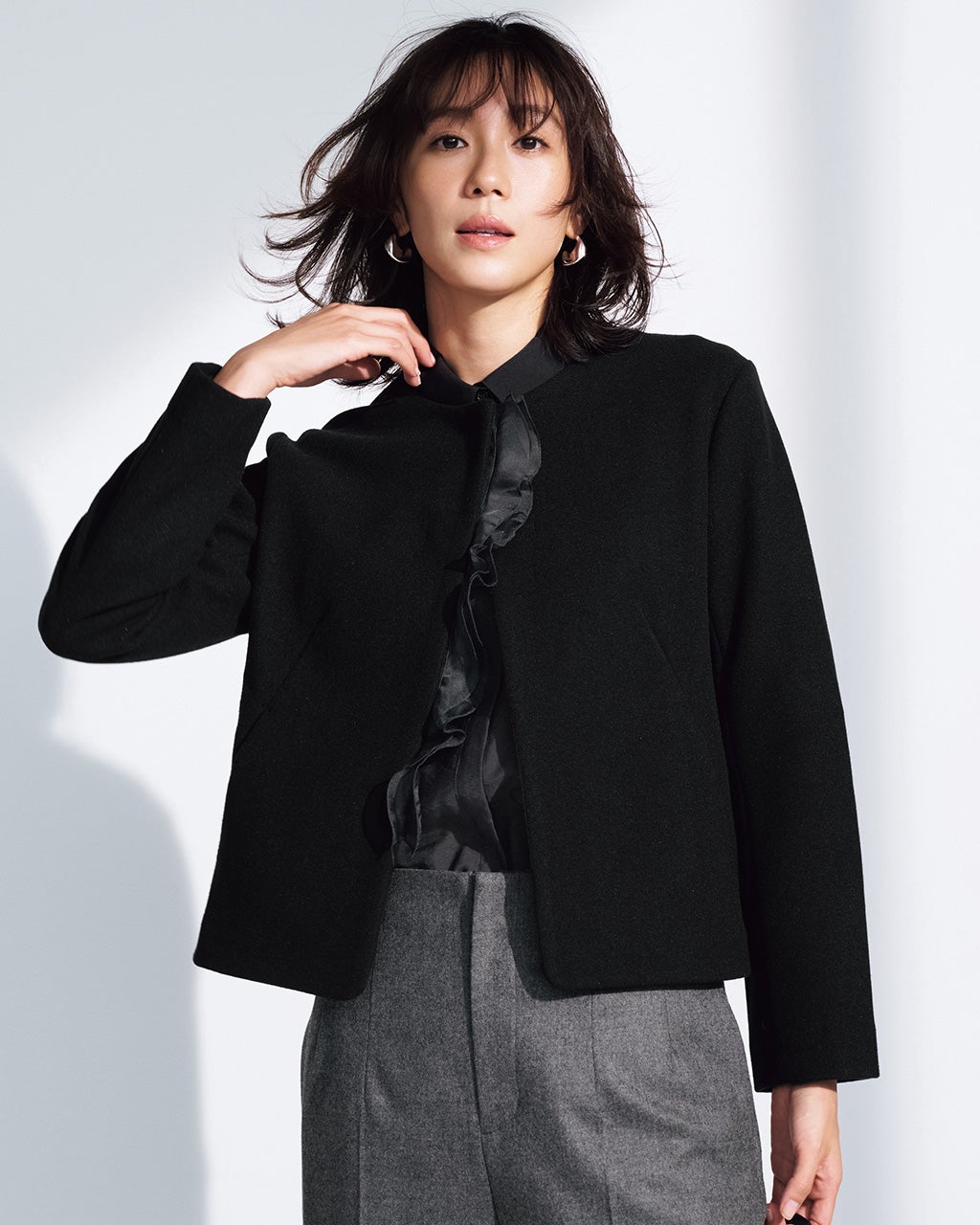 ウールライクニードル・2WAYフリルジャケット/DoCLASSE