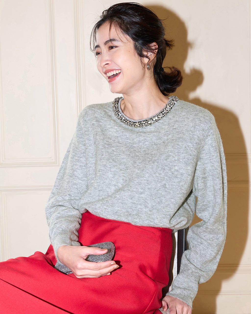 【希少】　クレージュ　襟付き　ニット　 セーター　ウール混　ビジュー　ロゴ ウール混・ネックビジューセーター/DoCLASSE