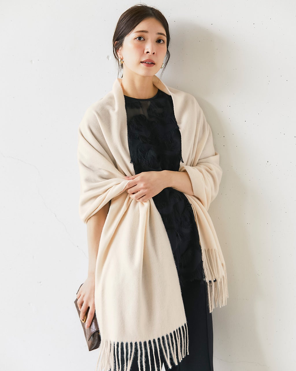 カシミヤタッチ・エアリーストール/DoCLASSE