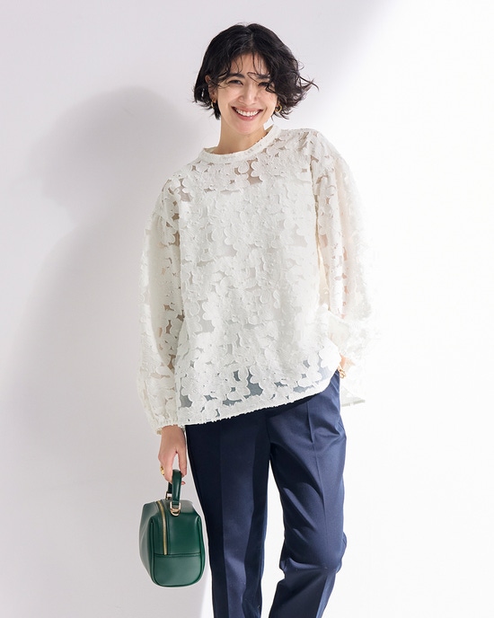 カットジャカード・プルオーバーブラウス