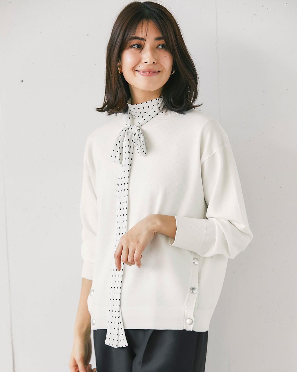マチャット MACHATT サイドボタンニットベスト プルオーバー アイボリー 極美品】マチャット サイドボタンニットベスト アイボリー Vネック