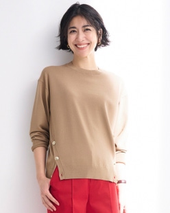 サイドボタン・プルオーバーニット