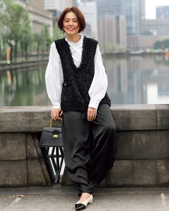 ツイーディニット・メタル釦ベスト