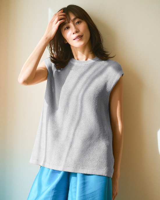 片畦サマーニット・バックスリットベスト
