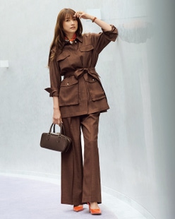 ブッチャー織り・タックワイドパンツ