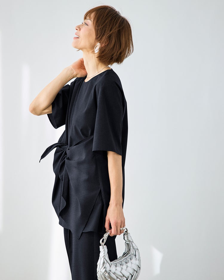 ストレッチビスコース・リボンTブラウス 詳細画像 ダークネイビー 1