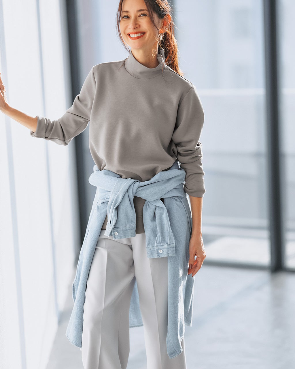 シルキーダンボール・異素材ハイネック/DoCLASSE