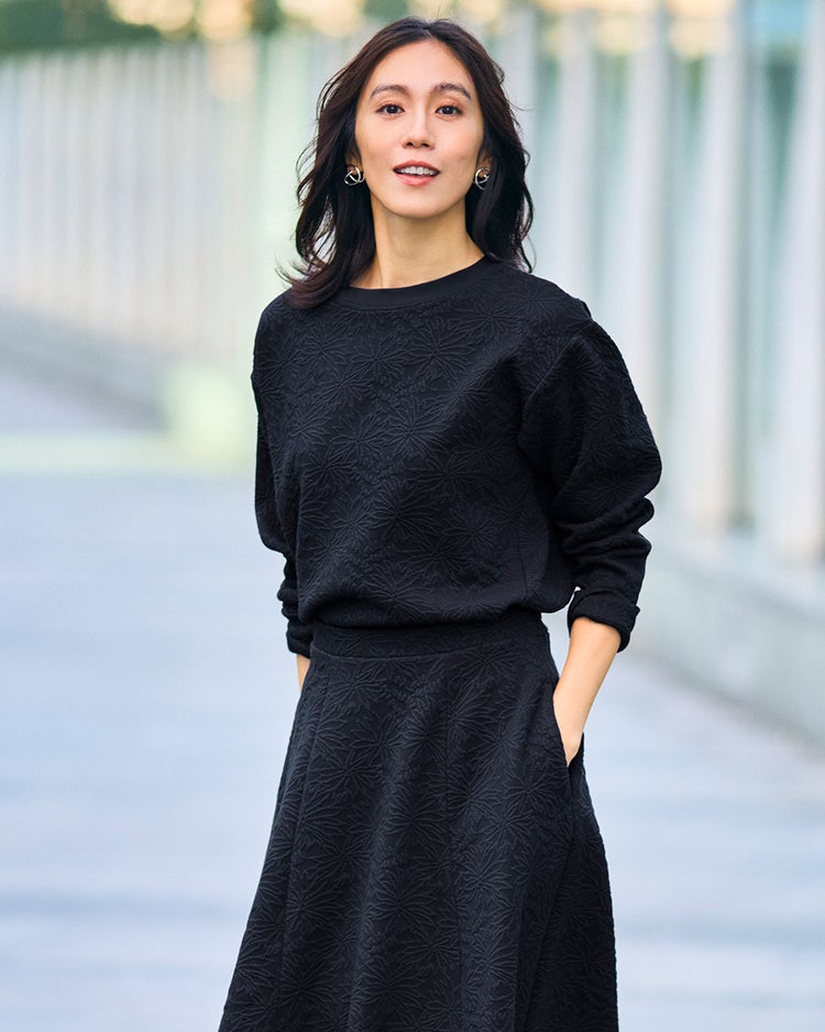 フラワージャカード・クルーネックトップス 詳細画像 ミッドナイトブルー 1