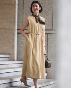 スポンジWクロス・ベルト付きワンピース