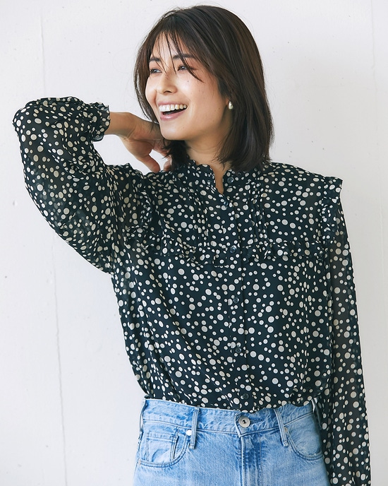 シアーシフォン・ピンタックフリルブラウス