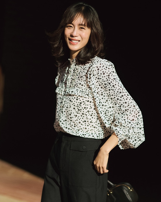 シアーシフォン・ピンタックフリルブラウス