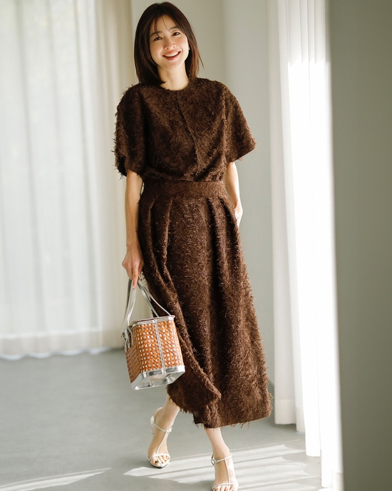 カットジャカード・タックフレアスカート