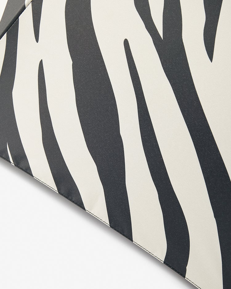 パーフェクトシェード100・畳めるパラソル 詳細画像 ゼブラ 3