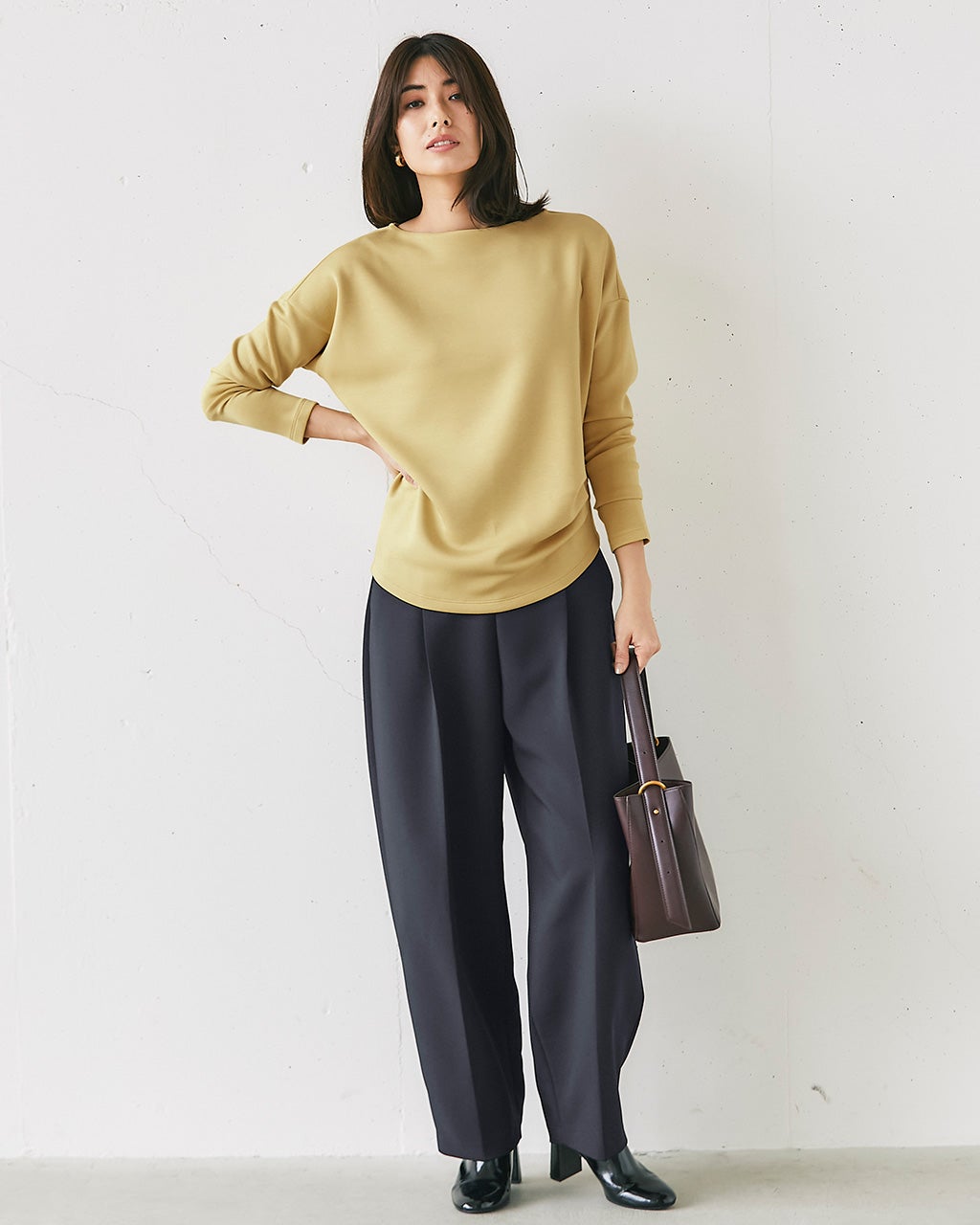 シルキーダンボール・ボートネック/DoCLASSE