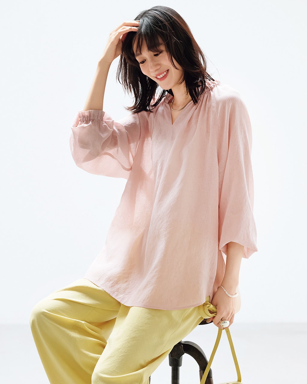【PINK】チンツシアーギャザーブラウス アーバンリサーチ ロッソ URBAN RESEARCH ROSSO チンツシアーギャザー