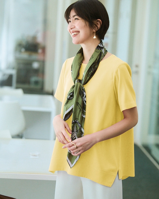 リネン混ストレッチ・Tブラウス