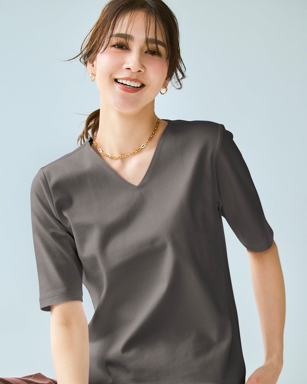 Vネック／5分袖・ドゥクラッセTシャツ/DoCLASSE