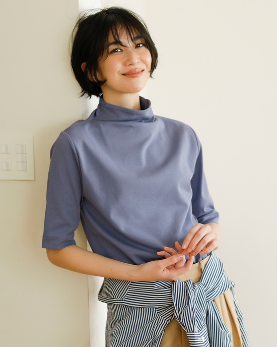 ファネルネック／５分袖・ドゥクラッセTシャツ