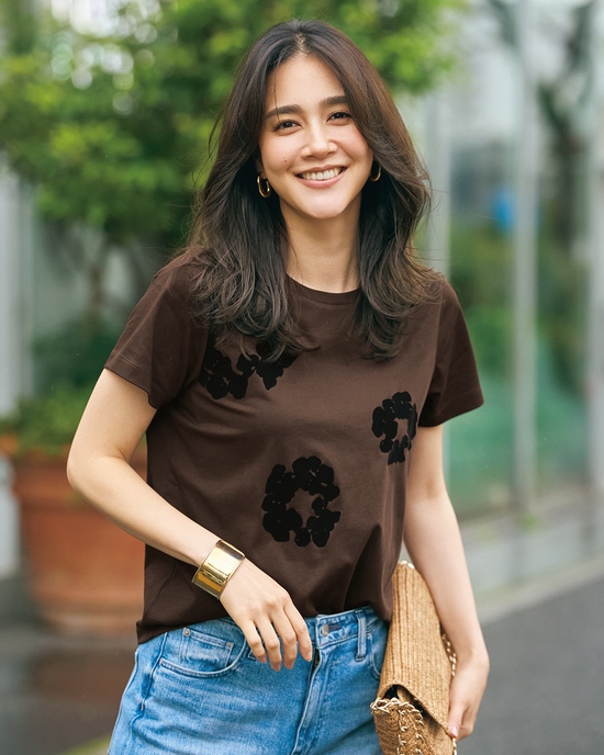 フロッキープリント・デザインTシャツ