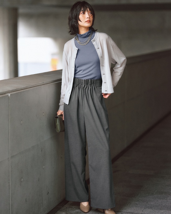 ピンストライプ・ギャザーワイドパンツ