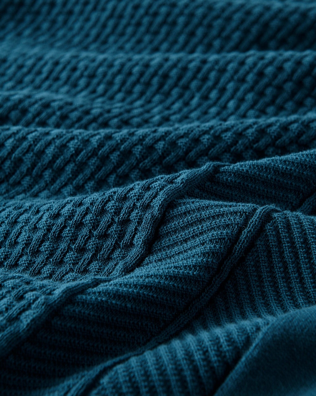 TOM FORD ダークブルーVネックニット TOM FORD ダークブルーVネックニット