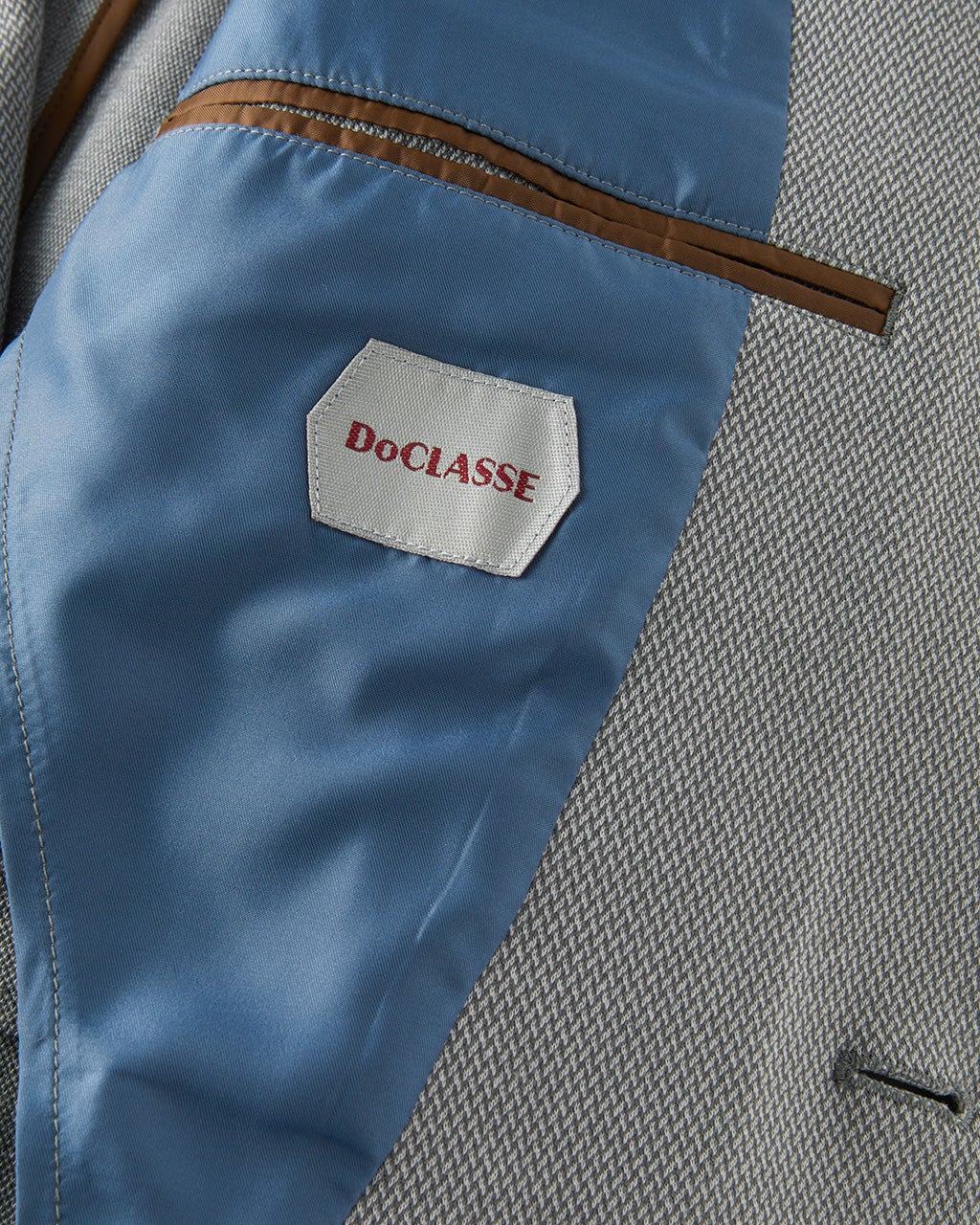 【新品未使用】DoCLASSE テーラードジャケット　XL グレー アンコン コンフォータブル・ストレッチジャケット/40代50代からのメンズ