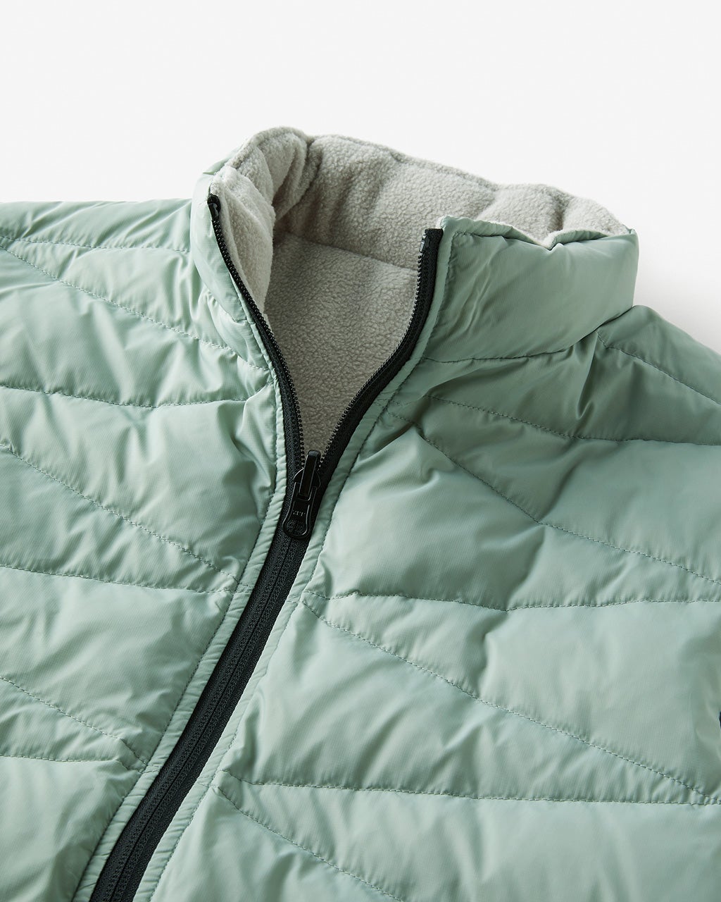 DCG・リバーシブル アクティブダウンベスト/DoCLASSE