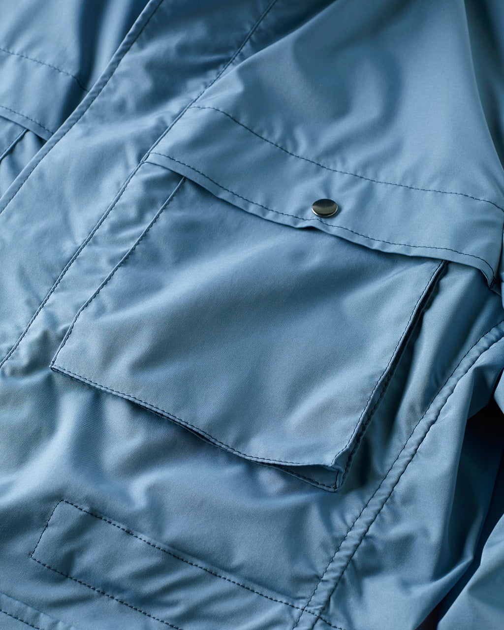 ドゥクラッセ リモンタ。プレミアムユーティリティジャケット