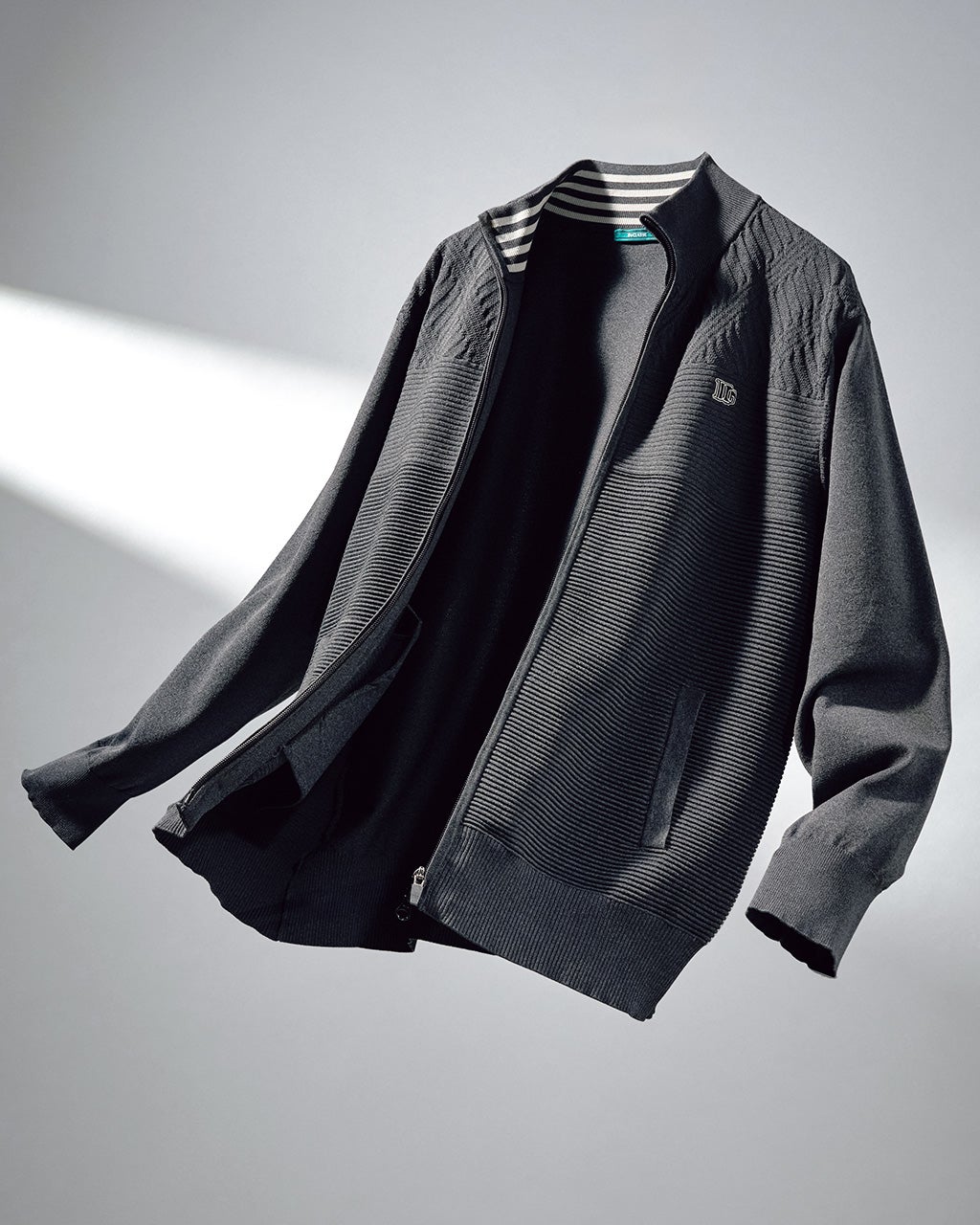 ゴルフウェア 軽量ストレッチ吸汗速乾ゴルフジャケット/DoCLASSE