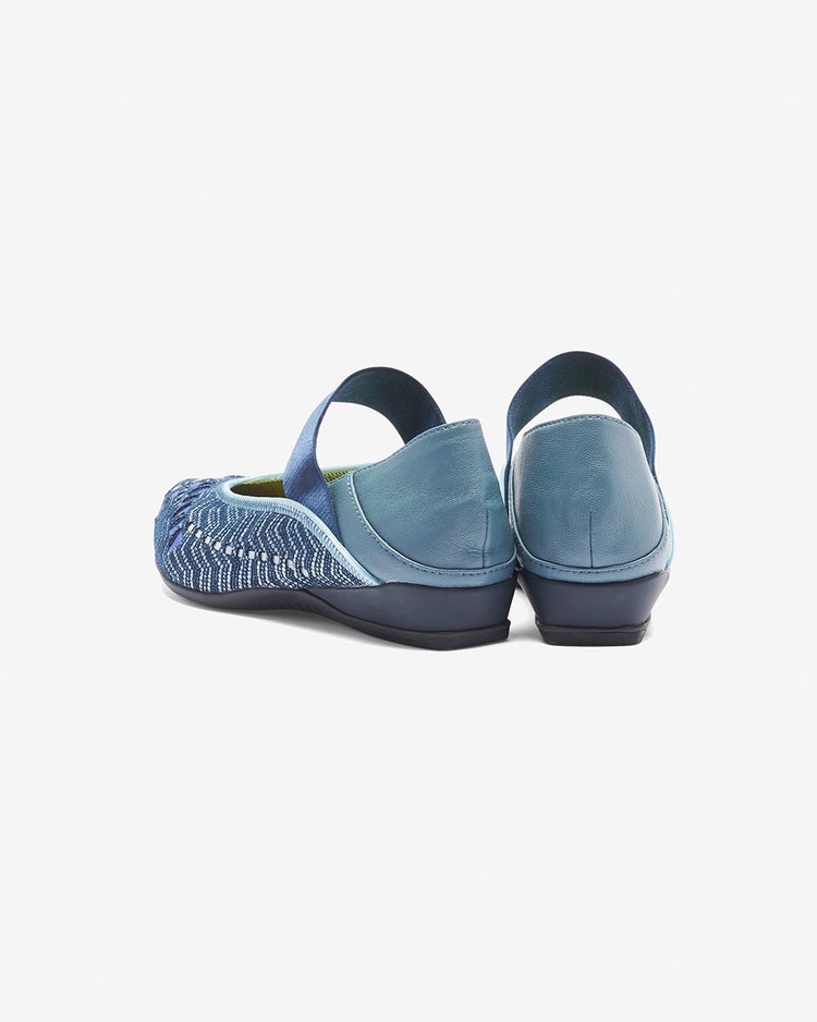 ストラップフラットパンプニーカー 詳細画像 ネイビーパターン 4