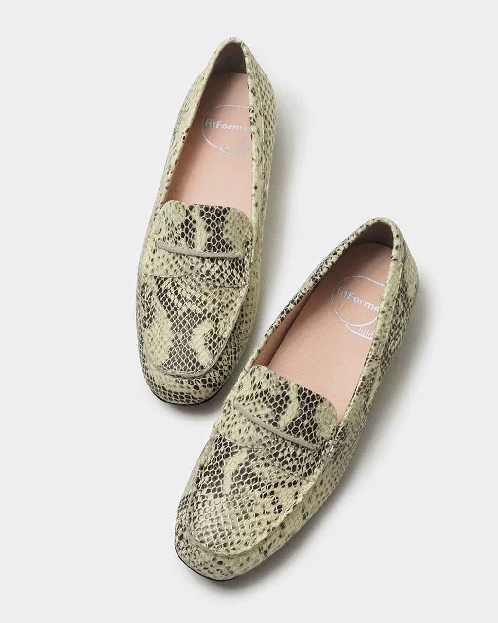 スニーカーローファー/40代50代からのレディースファッション